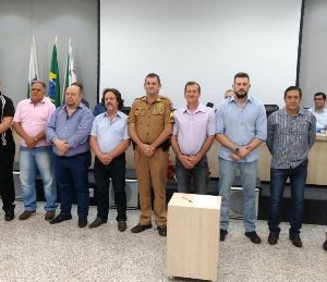 Autoridades presentes na aclamação da nova diretoria do Conseg