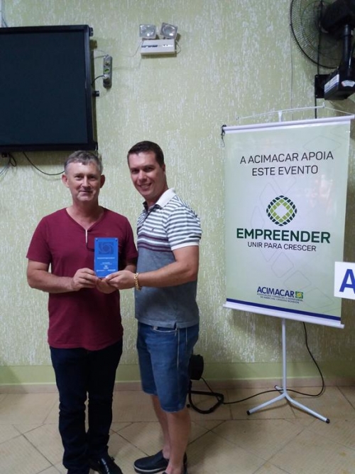 Moveleiros, Ercio Theobeld